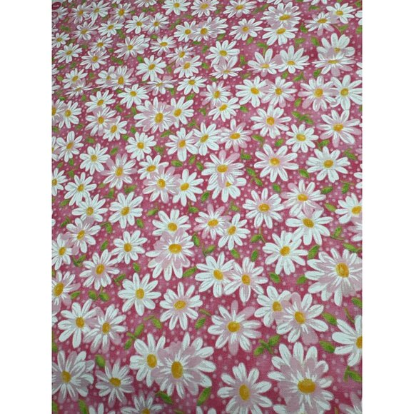 Half Yard Fabric Traditions N.T.T. Daisy Print Cotton Fabric - Picture 4 of 5